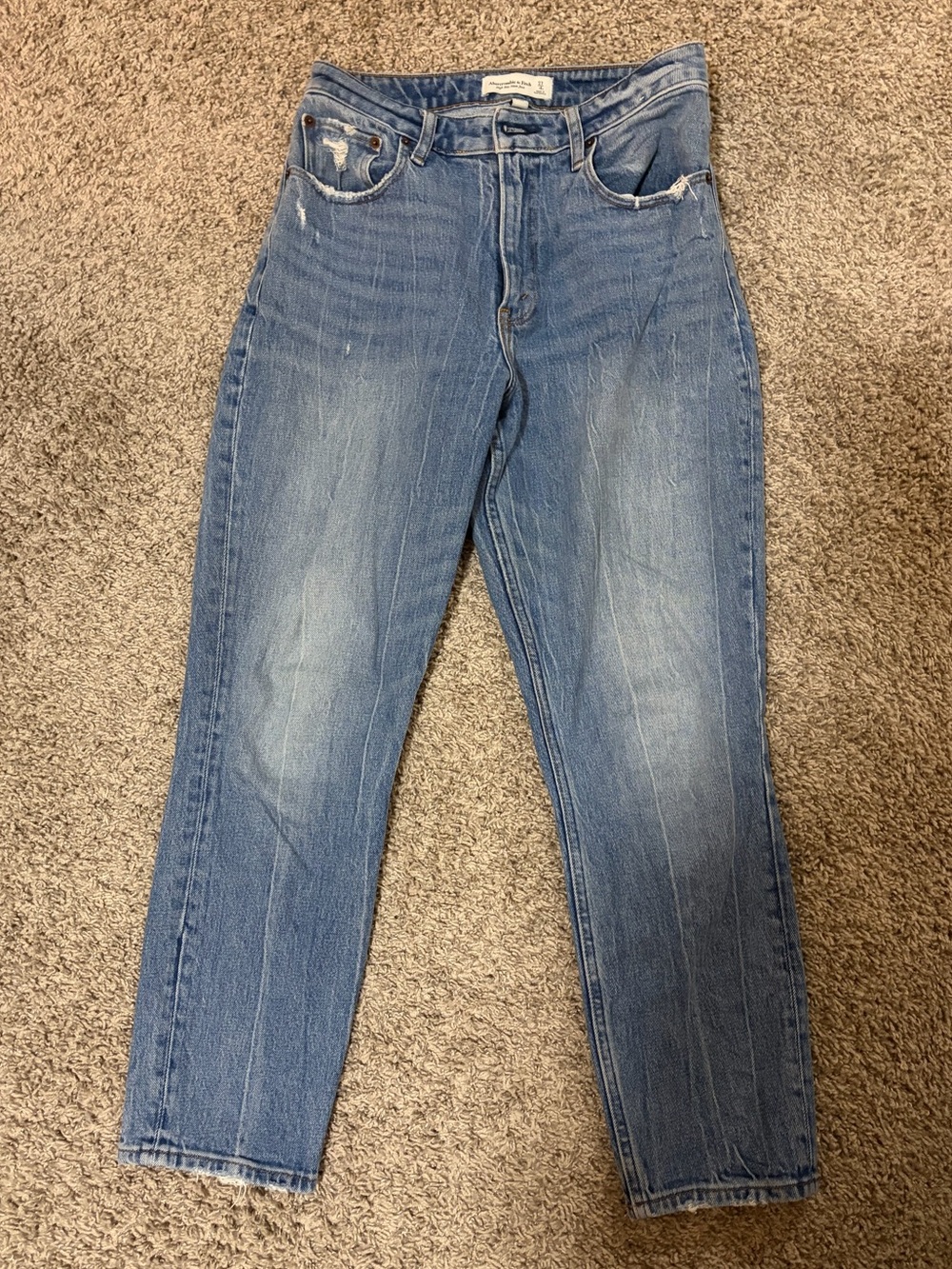 Abercrombie & Fitch Women's High-Rise Jeans in Light Blue Wash